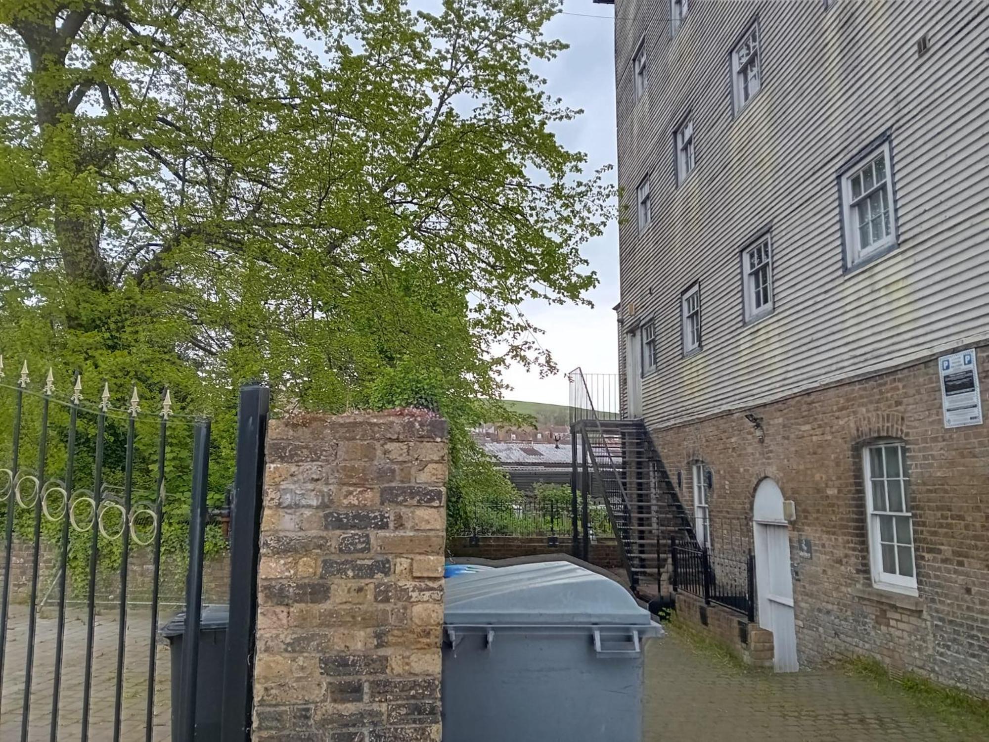 Apartment In Historic Mill, Near Dover Port Εξωτερικό φωτογραφία
